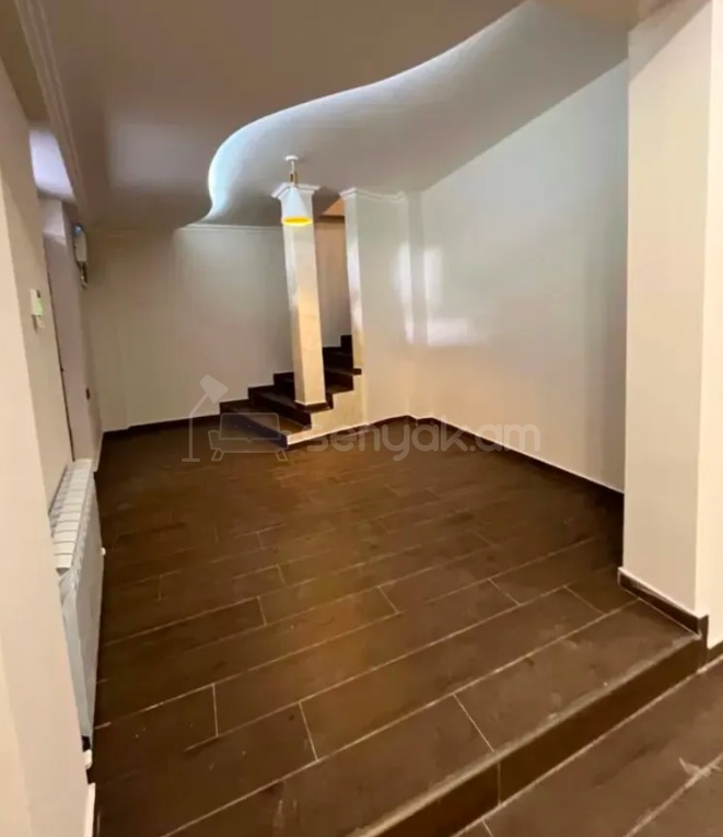 Նորակառույց Օֆիսային Տարածք, 360քմ