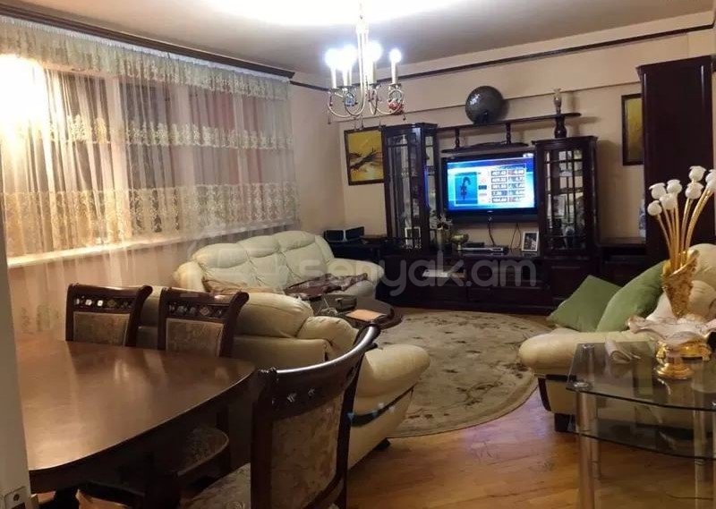 3 Սենյականոց Բնակարան, 95քմ, 3/12 հարկ, Կապիտալ Վերանորոգված