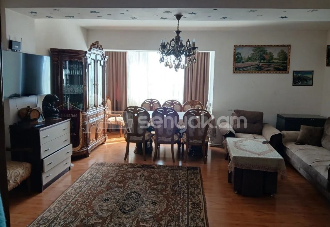 3 Սենյականոց Բնակարան Քարե Շենքում, 79քմ, 3/4 հարկ, Կապիտալ Վերանորոգված