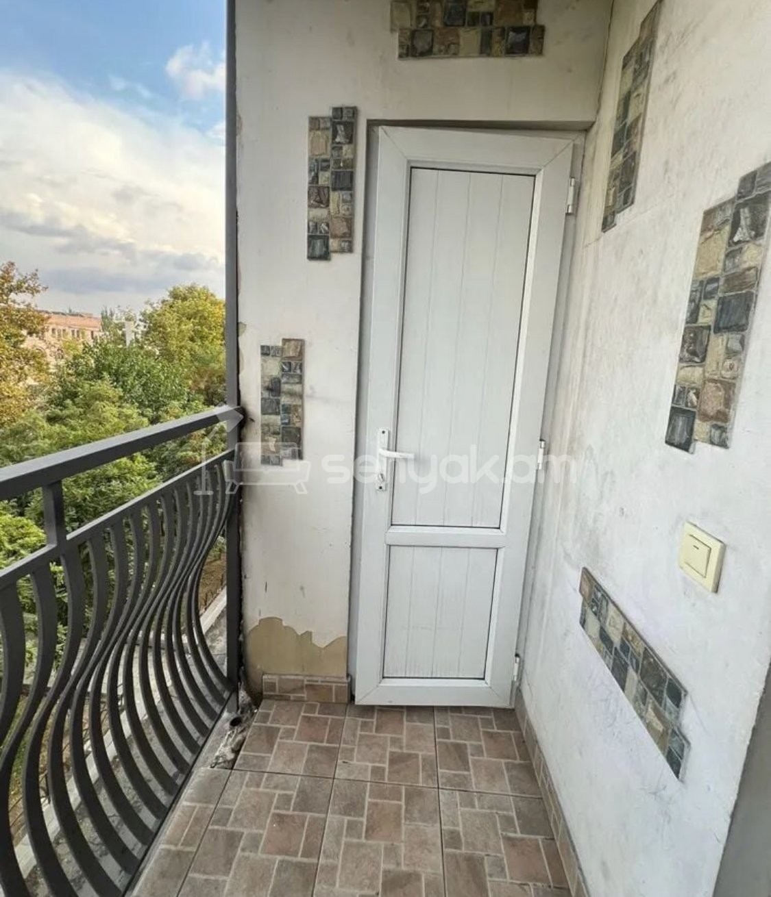 2 Սենյականոց Բնակարան Քարե Շենքում, 56քմ, 4/5 հարկ, Դիզայներական Վերանորոգված