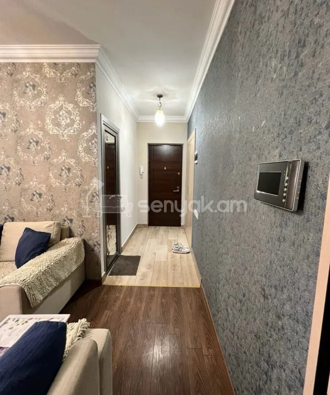 2 Սենյականոց Բնակարան Քարե Շենքում, 56քմ, 4/5 հարկ, Դիզայներական Վերանորոգված