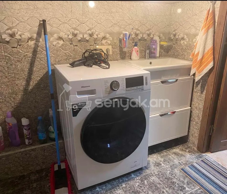 3 Սենյականոց Բնակարան Քարե Շենքում, 100քմ, 4/5 հարկ, Նորմալ Վիճակում