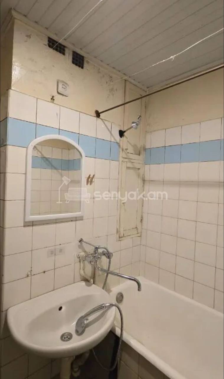 2 Սենյականոց Բնակարան, 70քմ, 5/7 հարկ, Նորմալ Վիճակում, Կահավորված