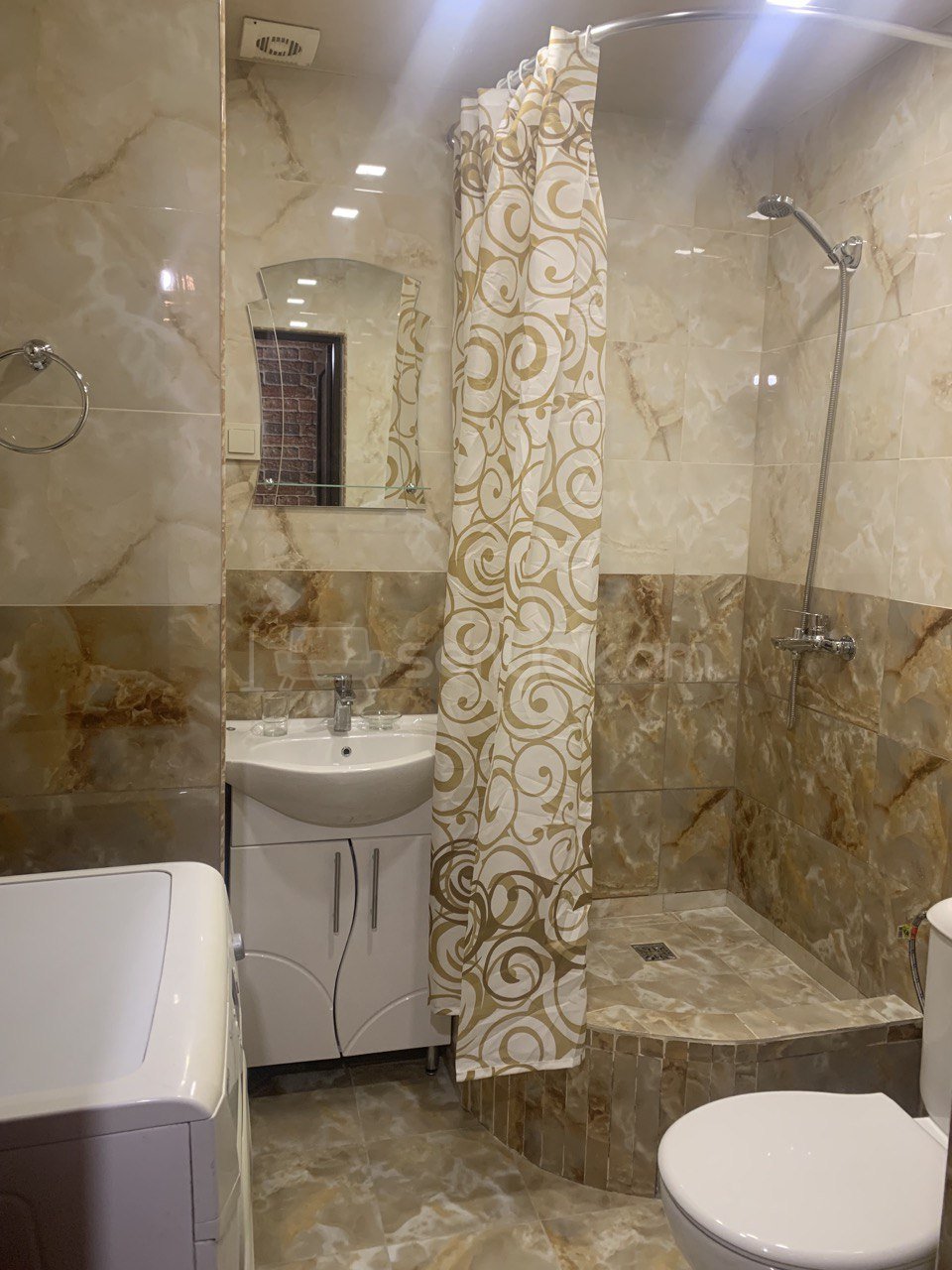 2 Սենյականոց Բնակարան Քարե Շենքում, 45քմ, 4/4 հարկ, Դիզայներական Վերանորոգված, Կահավորված, Արևկող