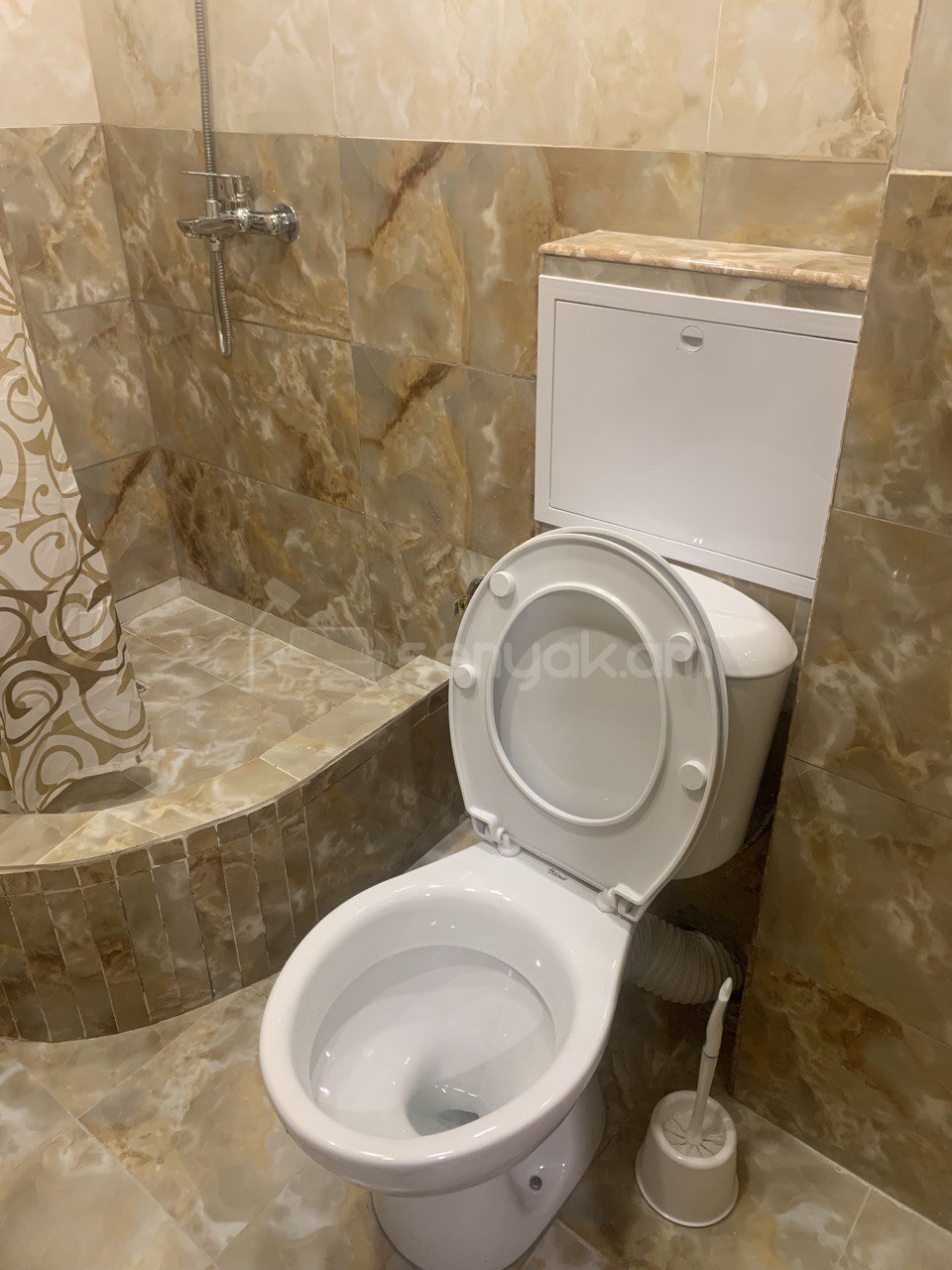 2 Սենյականոց Բնակարան Քարե Շենքում, 45քմ, 4/4 հարկ, Դիզայներական Վերանորոգված, Կահավորված, Արևկող