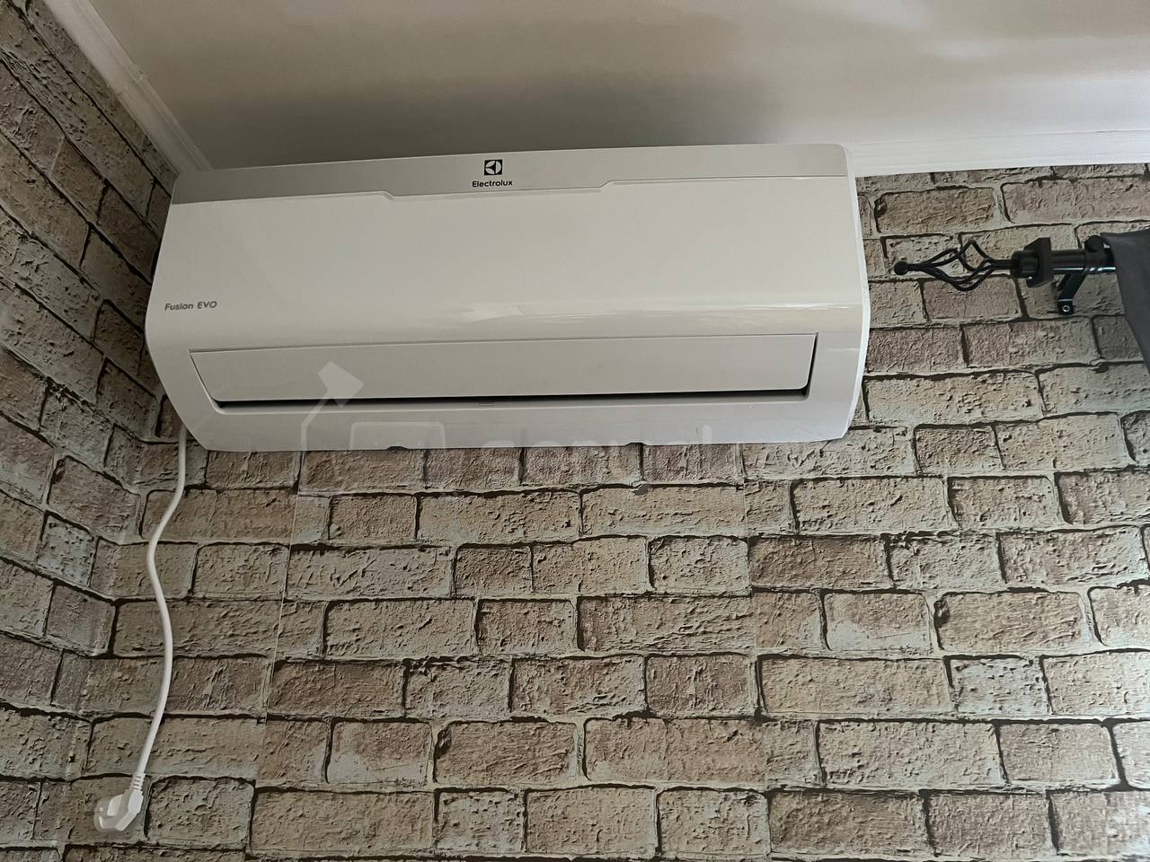 2 Սենյականոց Բնակարան Քարե Շենքում, 45քմ, 4/4 հարկ, Դիզայներական Վերանորոգված, Կահավորված, Արևկող