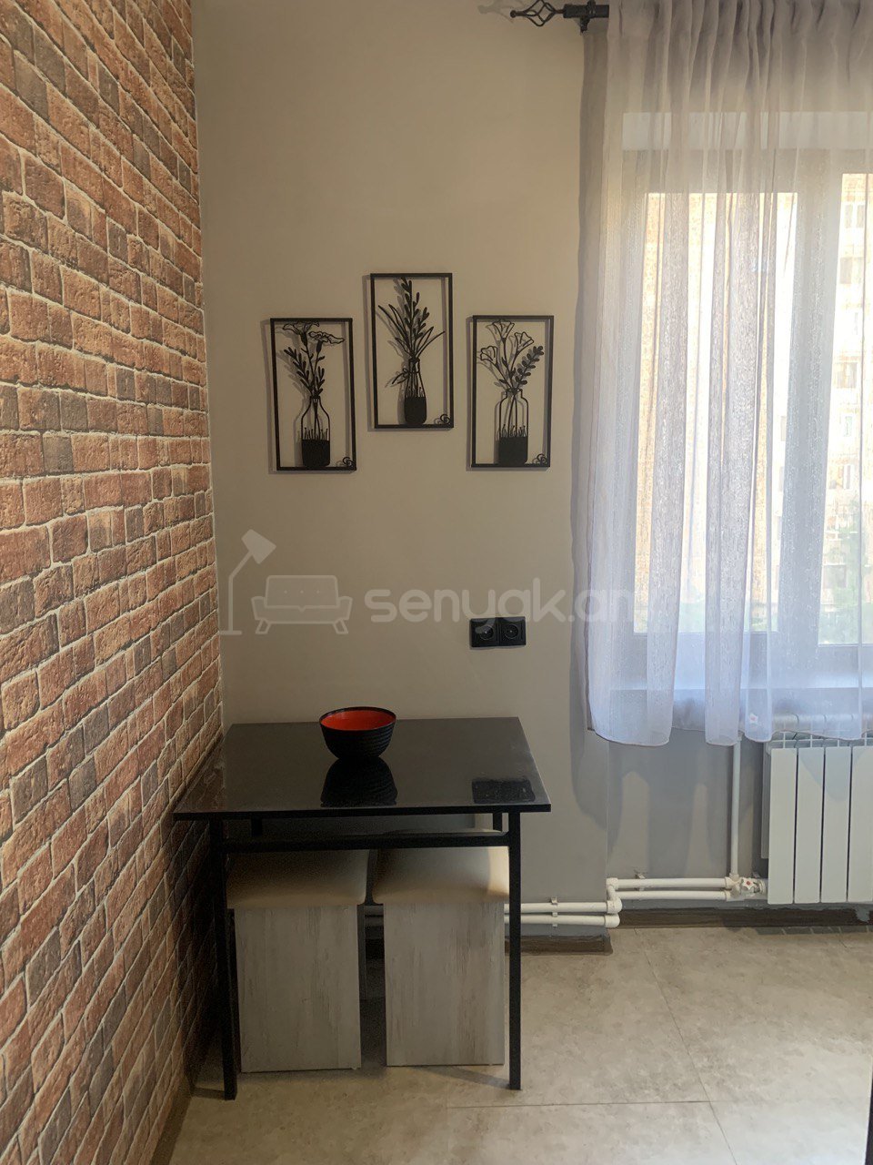 2 Սենյականոց Բնակարան Քարե Շենքում, 45քմ, 4/4 հարկ, Դիզայներական Վերանորոգված, Կահավորված, Արևկող