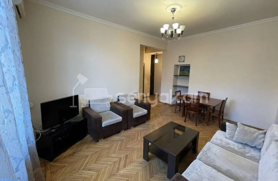 2 Սենյականոց Բնակարան Քարե Շենքում, 50քմ, 2/4 հարկ, Կապիտալ Վերանորոգված, Կահավորված