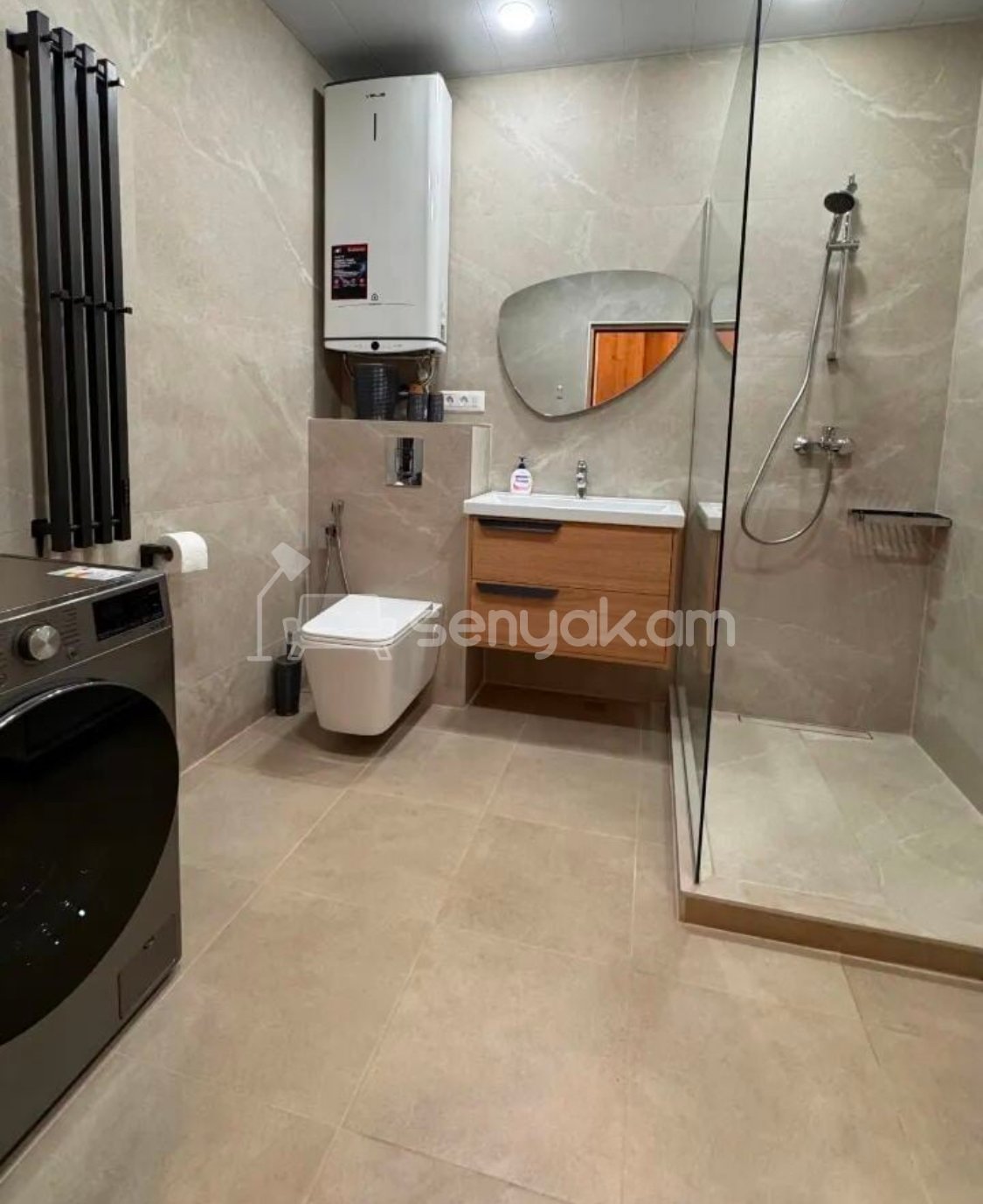 1 Սենյականոց Բնակարան Նորակառույցում, 44քմ, 12/18 հարկ, Դիզայներական Վերանորոգված