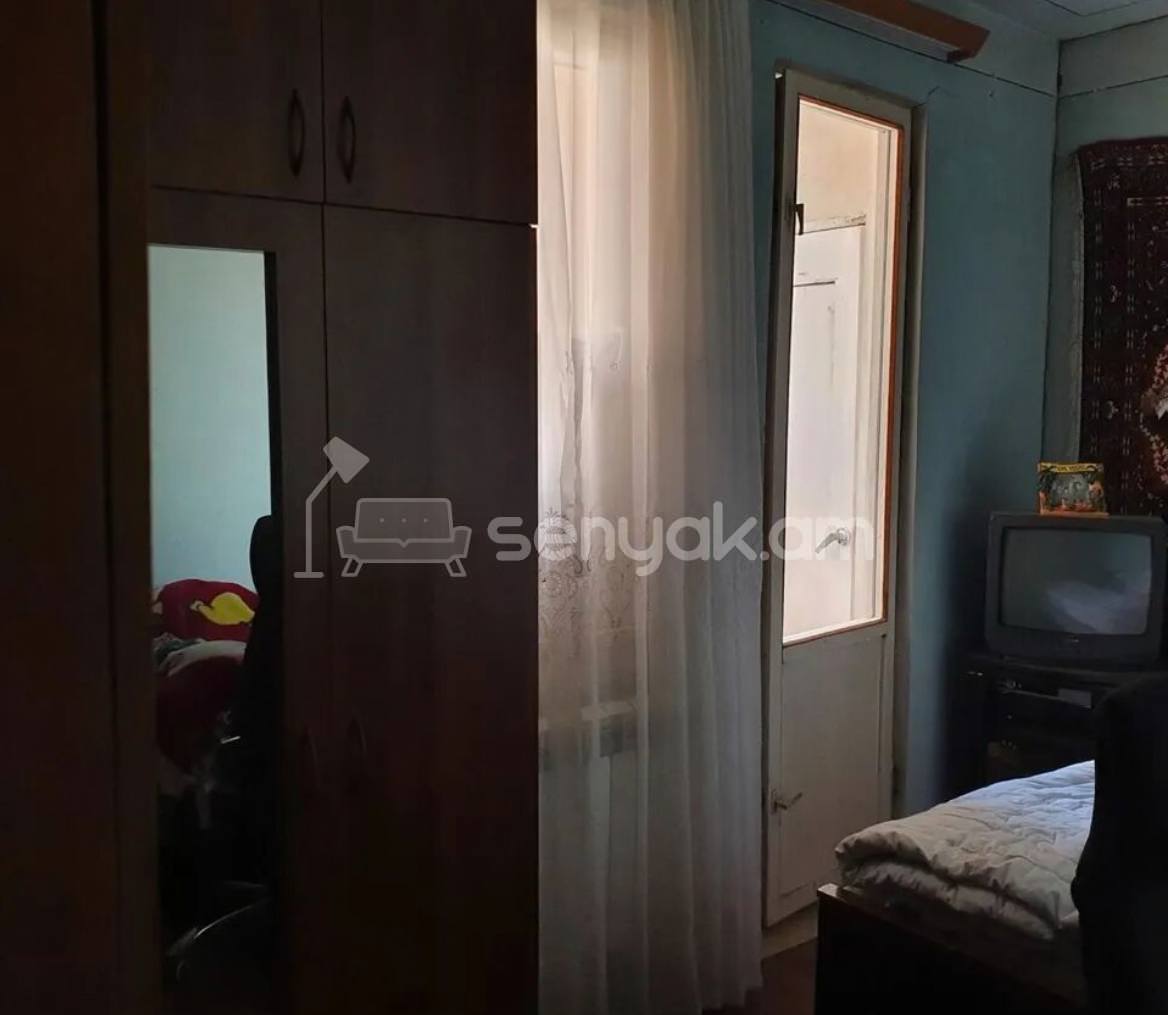 3 Սենյականոց Բնակարան, 90քմ, 10/16 հարկ, Պետական Վիճակում, Կահավորված