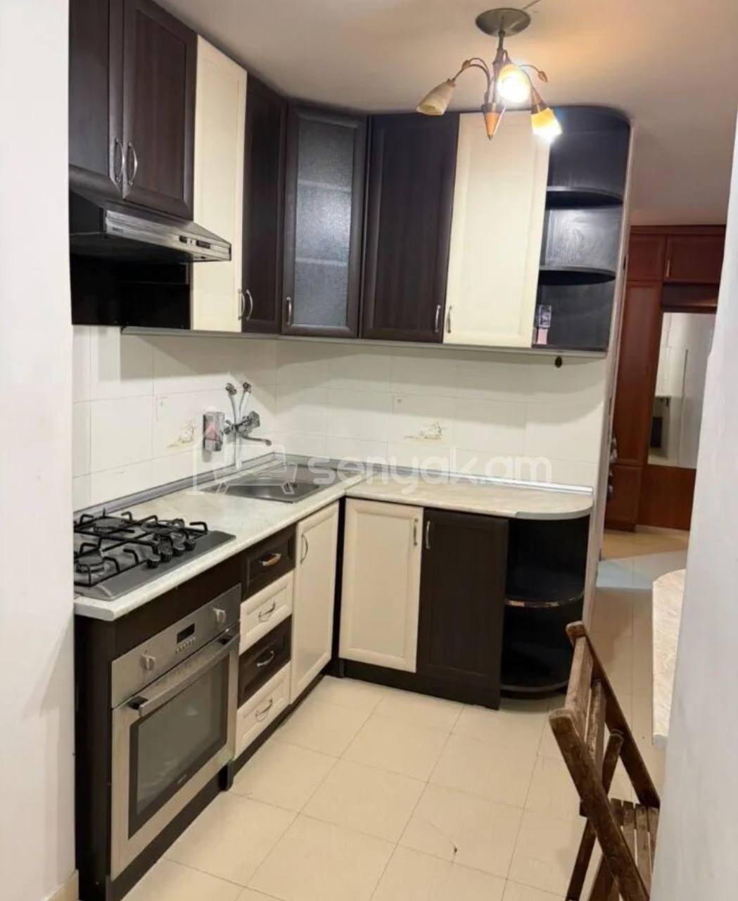 2 Սենյականոց Բնակարան Քարե Շենքում, 59քմ, 2/5 հարկ, Կապիտալ Վերանորոգված, Կահավորված