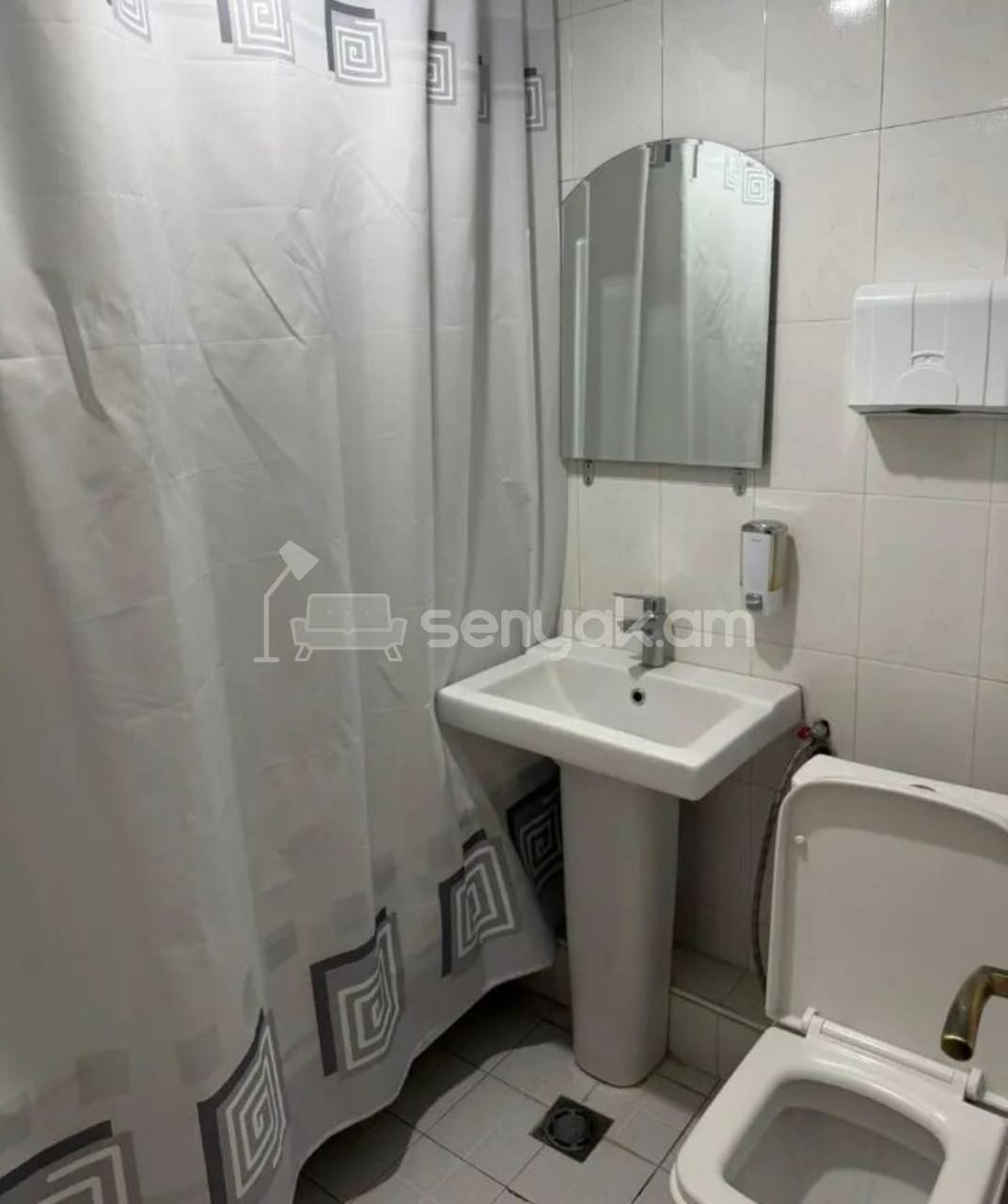 2 Սենյականոց Բնակարան Քարե Շենքում, 59քմ, 2/5 հարկ, Կապիտալ Վերանորոգված, Կահավորված