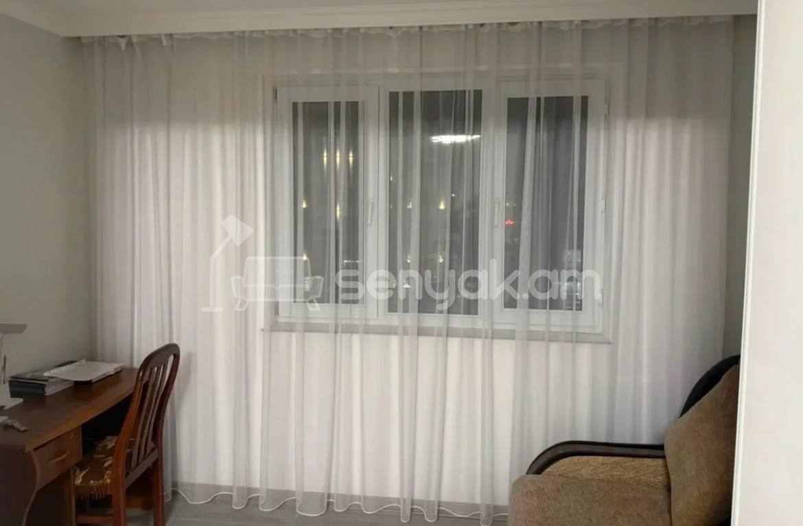 2 Սենյականոց Բնակարան Քարե Շենքում, 65քմ, 5/5 հարկ, Կապիտալ Վերանորոգված, Կահավորված