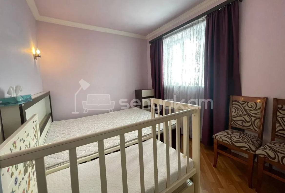 2 Սենյականոց Բնակարան Քարե Շենքում, 50քմ, 5/5 հարկ, Կապիտալ Վերանորոգված, Կահավորված