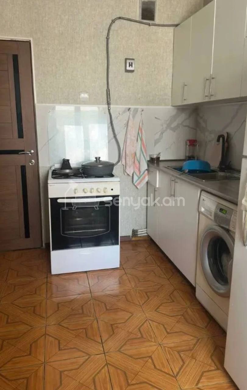 3 Սենյականոց Բնակարան, 65քմ, 10/16 հարկ, Կոսմետիկ Վերանորոգված, Կահավորված