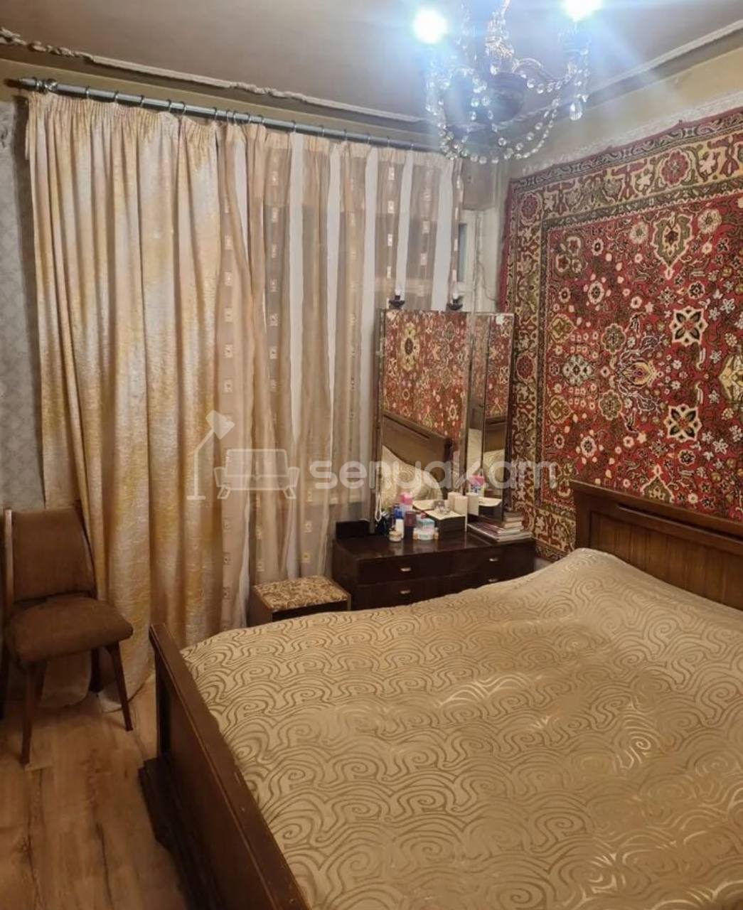 3 Սենյականոց Բնակարան Քարե Շենքում, 79քմ, 4/5 հարկ, Նորմալ Վիճակում, Կահավորված