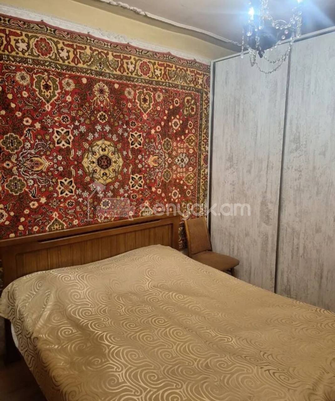 3 Սենյականոց Բնակարան Քարե Շենքում, 79քմ, 4/5 հարկ, Նորմալ Վիճակում, Կահավորված