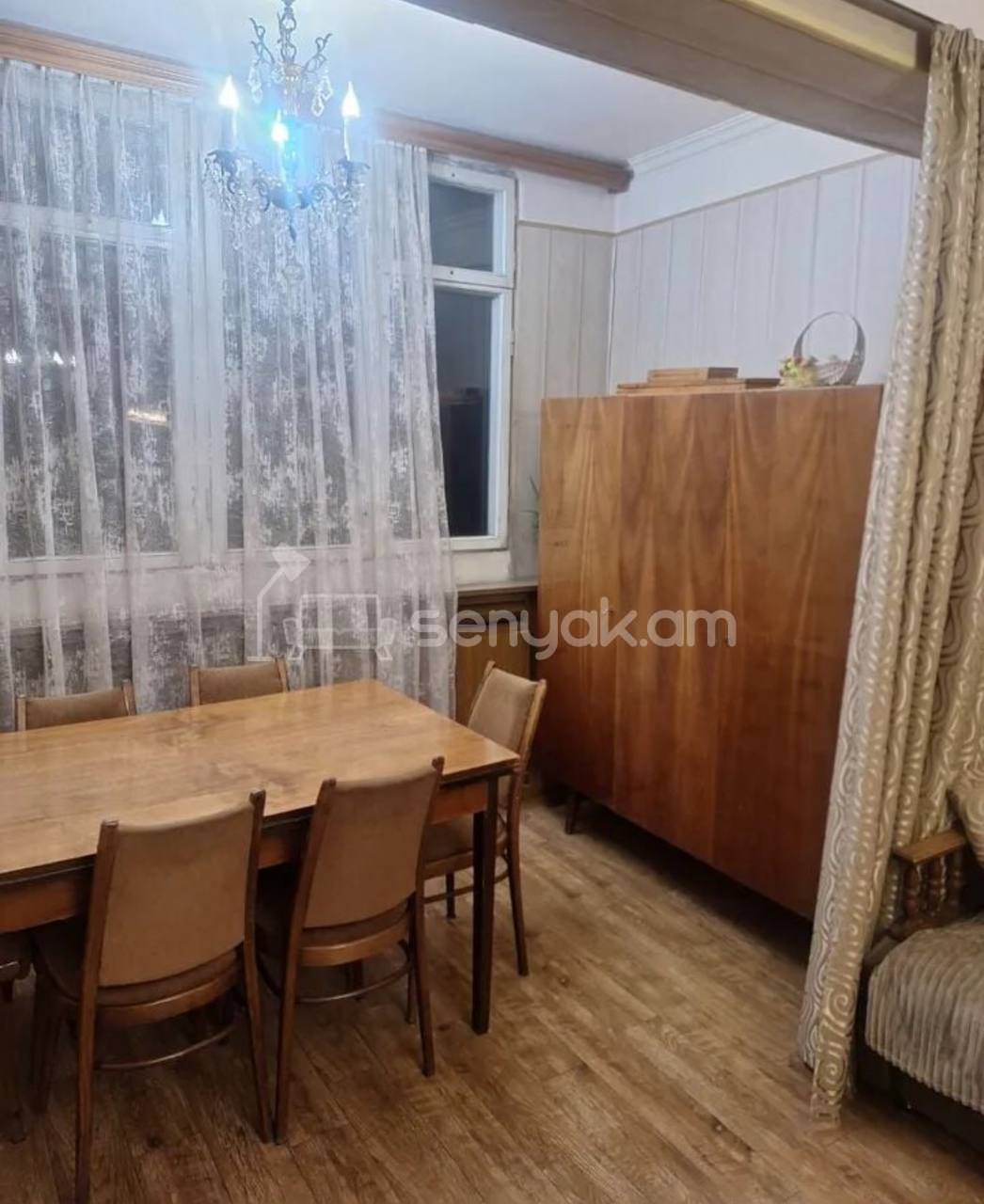 3 Սենյականոց Բնակարան Քարե Շենքում, 79քմ, 4/5 հարկ, Նորմալ Վիճակում, Կահավորված