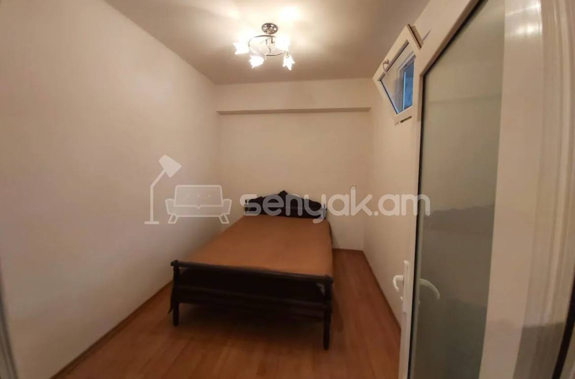 2 Սենյականոց Բնակարան Քարե Շենքում, 43քմ, 9/9 հարկ, Կապիտալ Վերանորոգված, Կահավորված