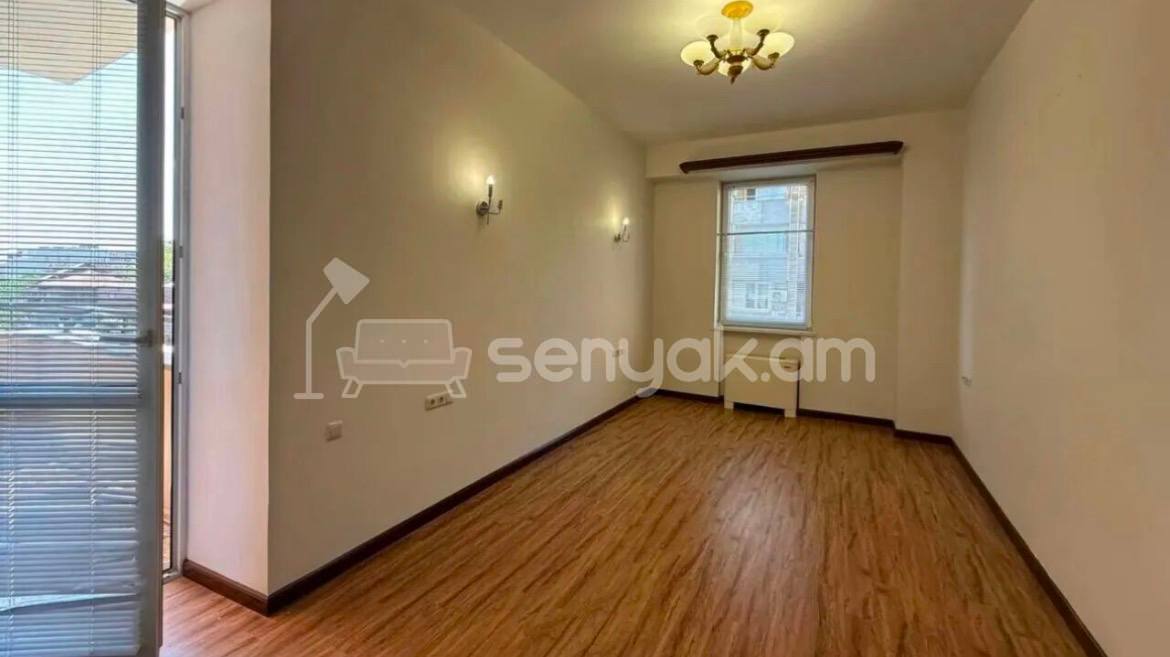 4 Սենյականոց Բնակարան, 215քմ, 5/12 հարկ, Կապիտալ Վերանորոգված, Կահավորված