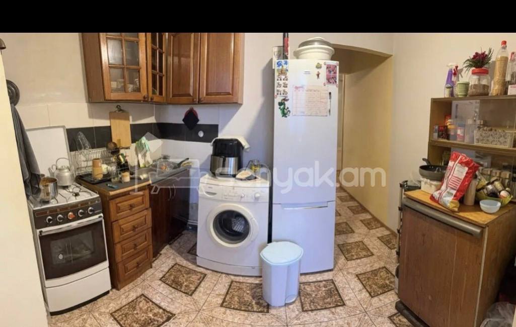 2 Սենյականոց Բնակարան Քարե Շենքում, 70քմ, 2/5 հարկ, Կոսմետիկ Վերանորոգված, Կահավորված