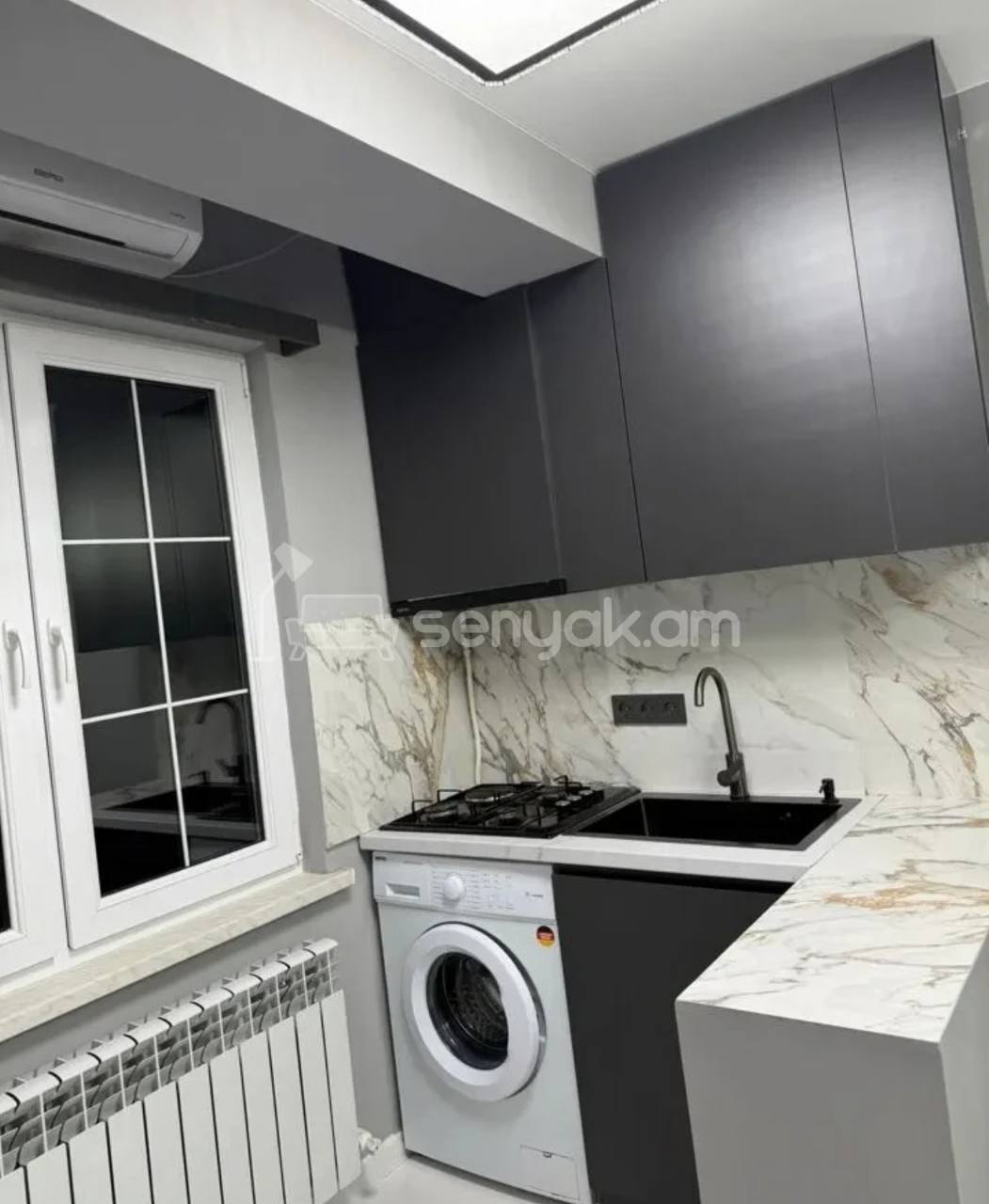 2 Սենյականոց Բնակարան Քարե Շենքում, 50քմ, 4/5 հարկ, Կապիտալ Վերանորոգված, Կահավորված