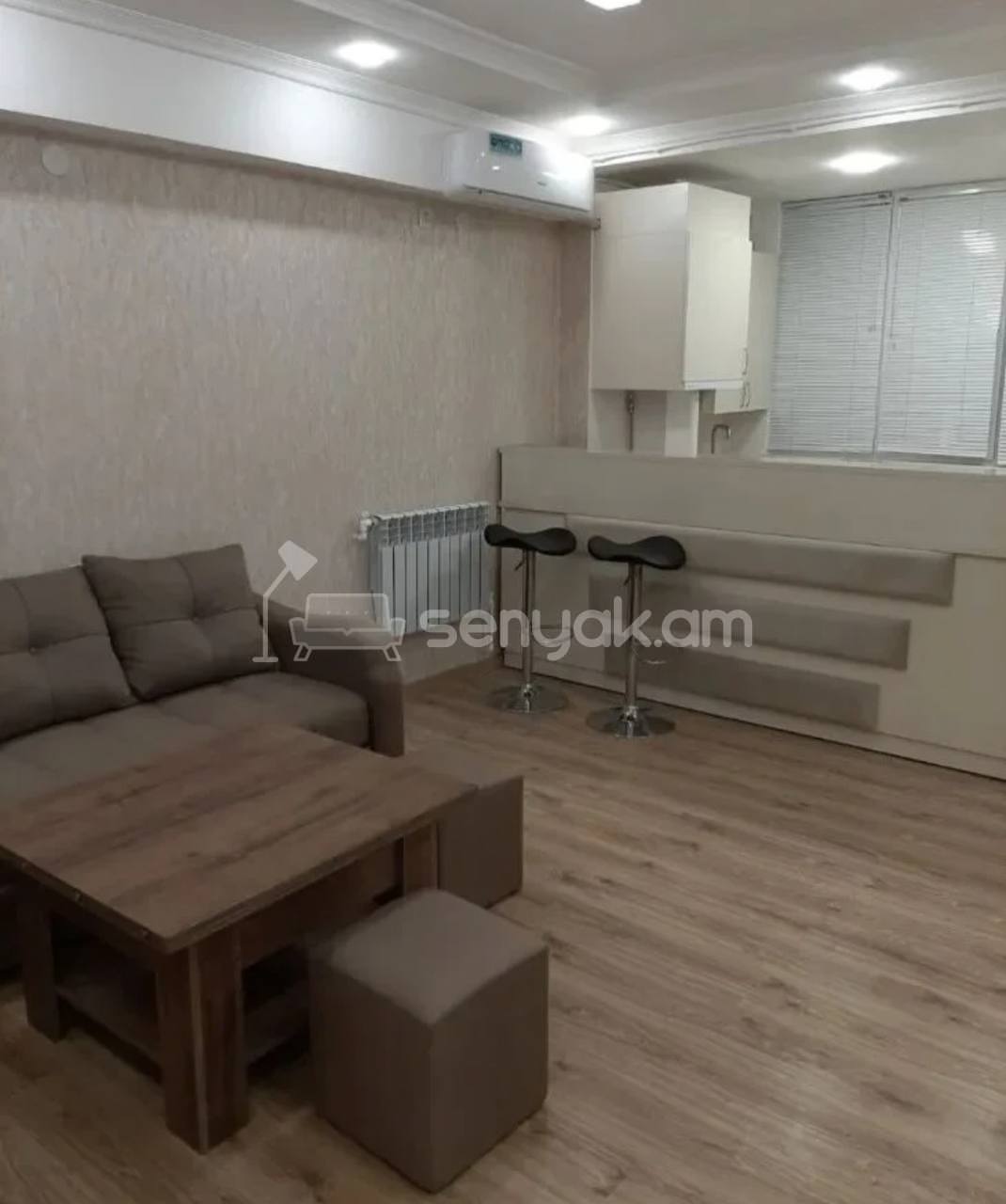 2 Սենյականոց Բնակարան, 43քմ, 3/9 հարկ, Դիզայներական Վերանորոգված, Կահավորված