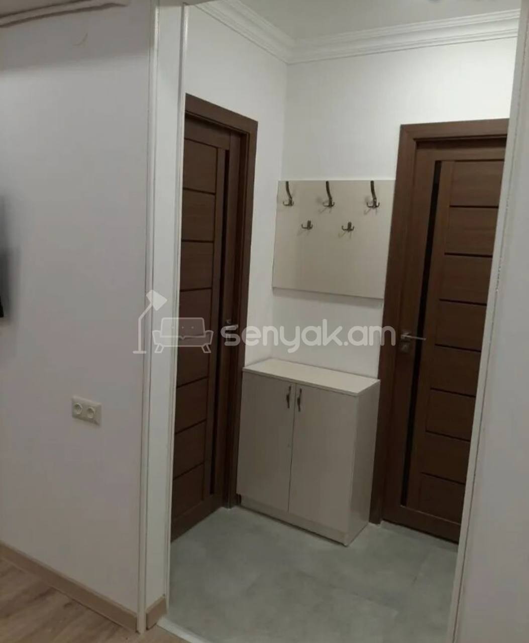 2 Սենյականոց Բնակարան, 43քմ, 3/9 հարկ, Դիզայներական Վերանորոգված, Կահավորված