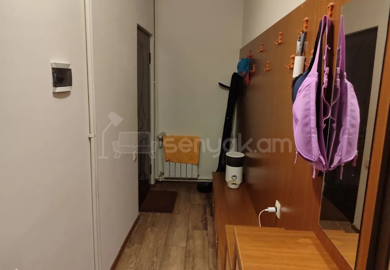 3 Սենյականոց Բնակարան Քարե Շենքում, 85քմ, 4/5 հարկ, Կապիտալ Վերանորոգված, Կահավորված, Արևկող