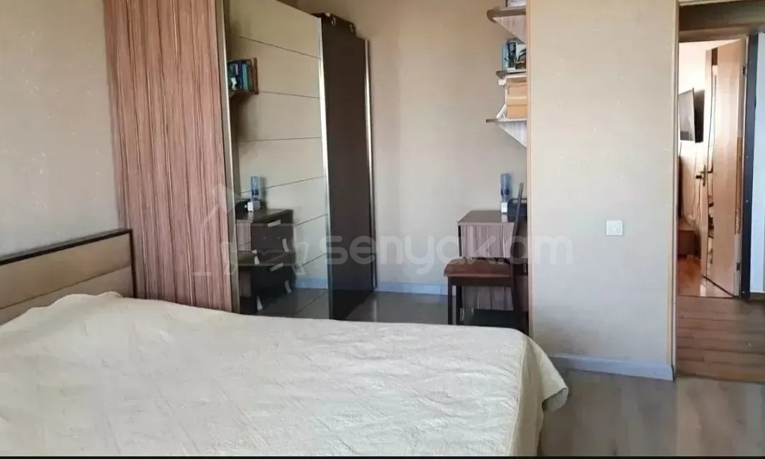 3 Սենյականոց Բնակարան Քարե Շենքում, 85քմ, 4/5 հարկ, Կապիտալ Վերանորոգված, Կահավորված, Արևկող