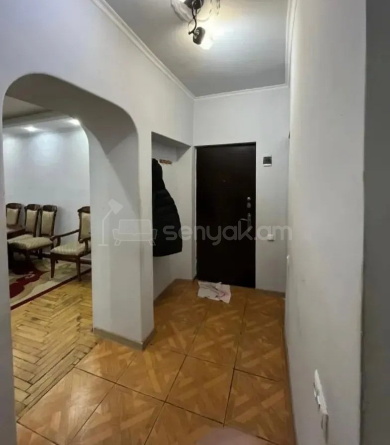 4 Սենյականոց Բնակարան Քարե Շենքում, 74քմ, 5/5 հարկ, Կոսմետիկ Վերանորոգված, Կահավորված, Արևկող