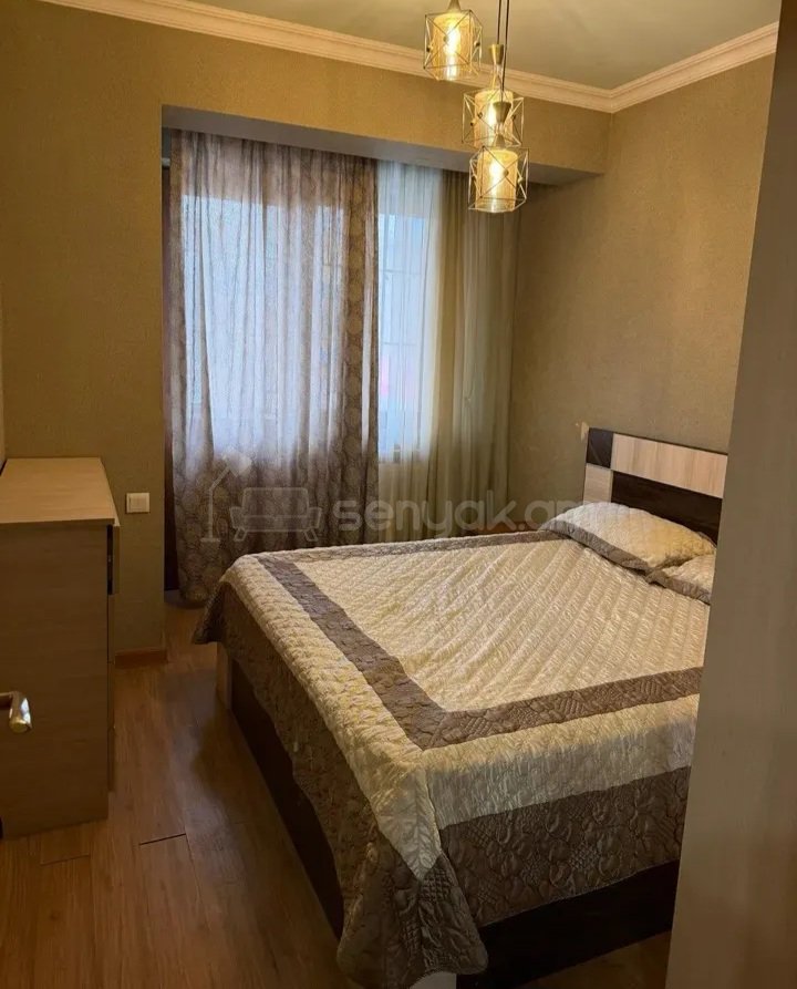 3 Սենյականոց Բնակարան Քարե Շենքում, 80քմ, 2/5 հարկ, Դիզայներական Վերանորոգված, Կահավորված, Արևկող