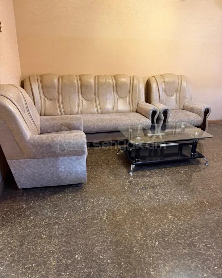 3 Սենյականոց Բնակարան Քարե Շենքում, 80քմ, 2/5 հարկ, Դիզայներական Վերանորոգված, Կահավորված, Արևկող