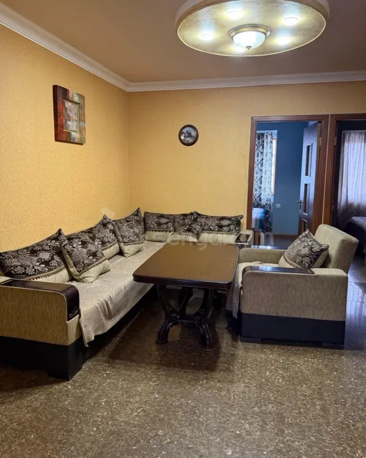 3 Սենյականոց Բնակարան Քարե Շենքում, 80քմ, 2/5 հարկ, Դիզայներական Վերանորոգված, Կահավորված, Արևկող