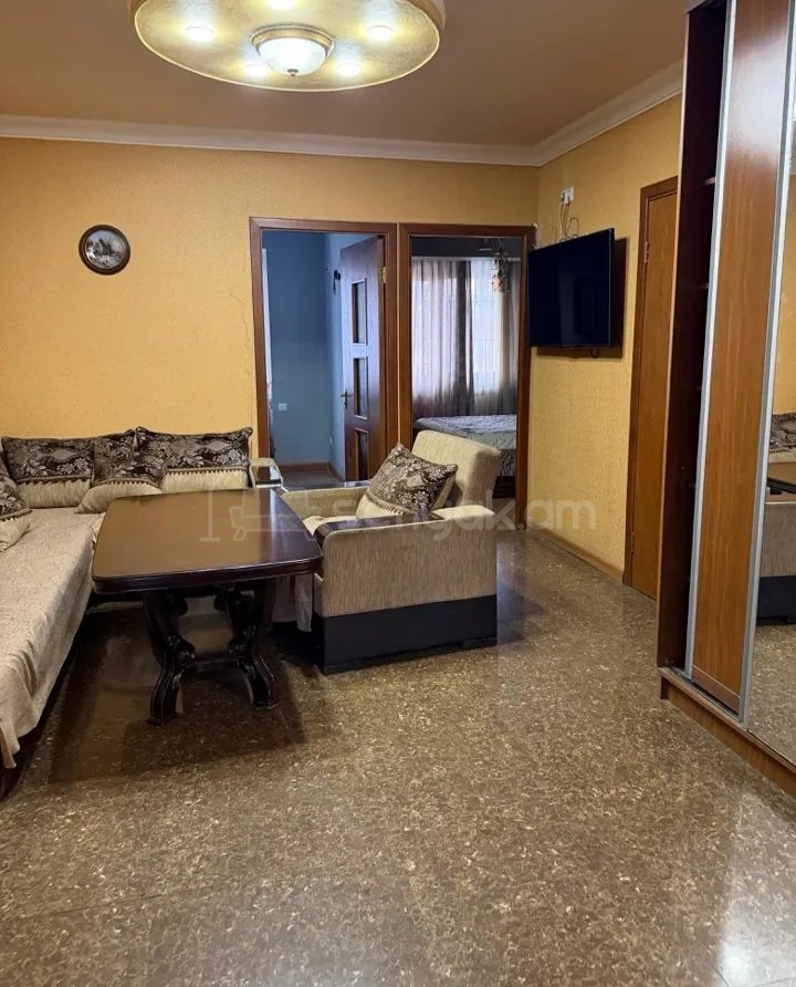 3 Սենյականոց Բնակարան Քարե Շենքում, 80քմ, 2/5 հարկ, Դիզայներական Վերանորոգված, Կահավորված, Արևկող