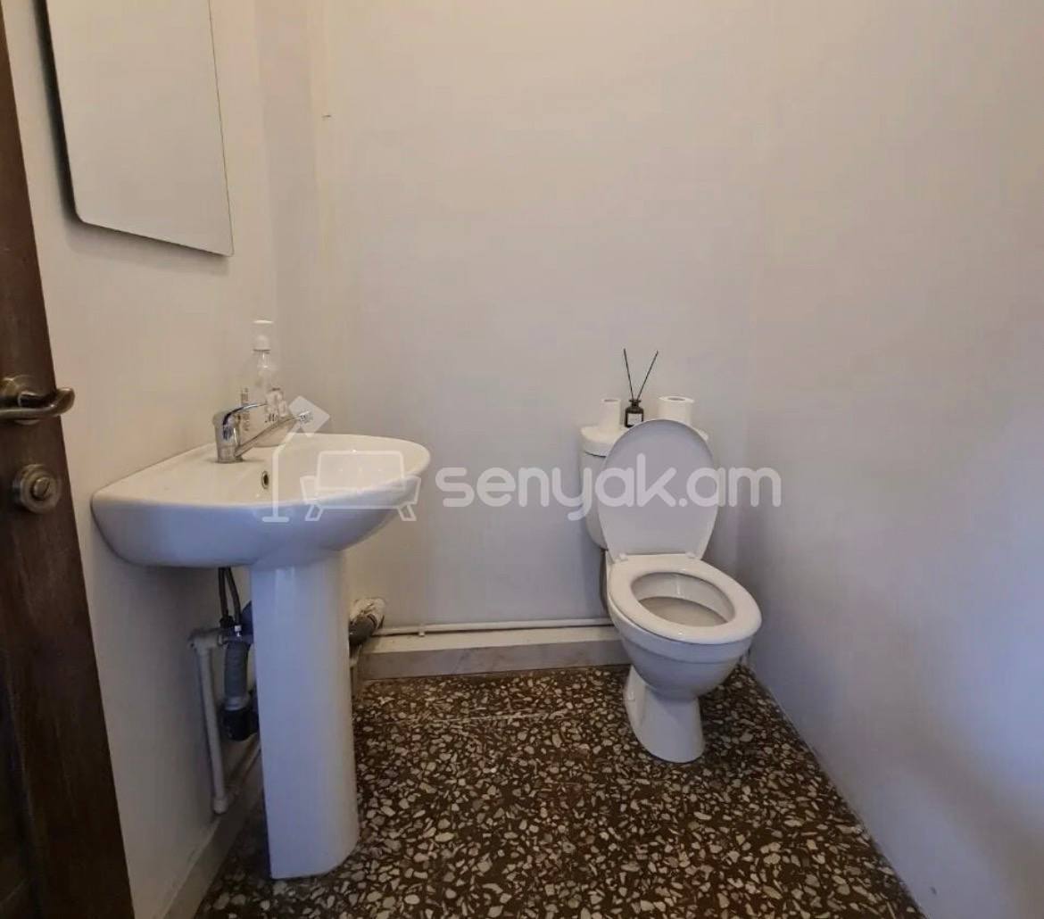 Օֆիսային Տարածք, 53քմ, Կապիտալ Վերանորոգված