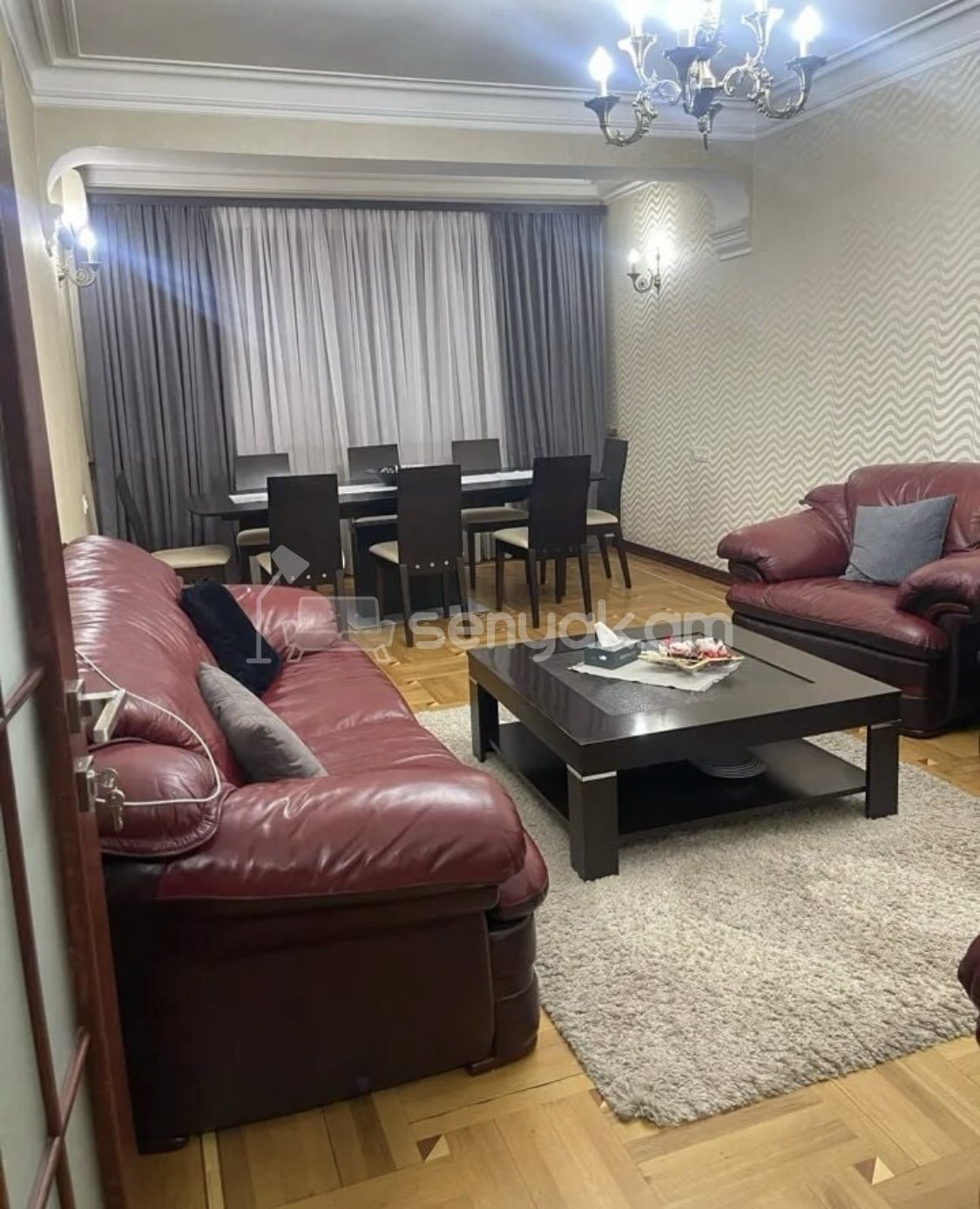 3 Սենյականոց Բնակարան Քարե Շենքում, 80քմ, 2/5 հարկ, Կապիտալ Վերանորոգված