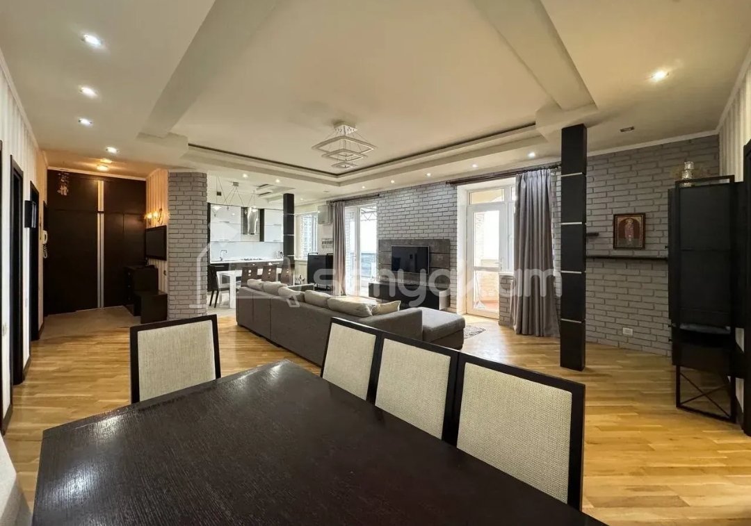 3 Սենյականոց Բնակարան Նորակառույցում, 118քմ, 10/10 հարկ, Դիզայներական Վերանորոգված