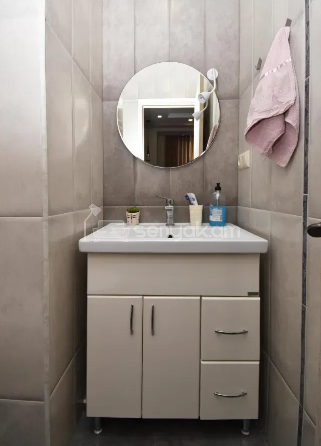 4 Սենյականոց Բնակարան Նորակառույցում, 150քմ, 3/5 հարկ, Դիզայներական Վերանորոգված