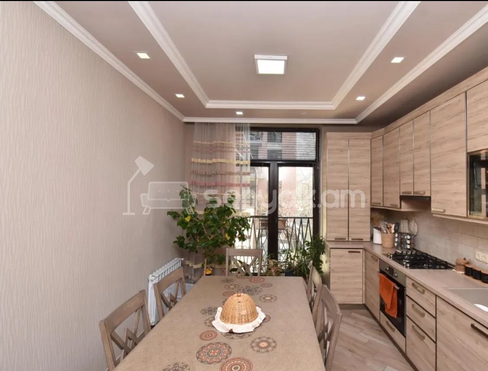 4 Սենյականոց Բնակարան Նորակառույցում, 150քմ, 3/5 հարկ, Դիզայներական Վերանորոգված