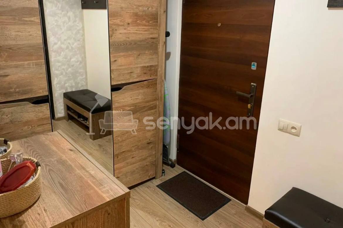 2 Սենյականոց Բնակարան, 44քմ, 7/9 հարկ, Կապիտալ Վերանորոգված, Կահավորված