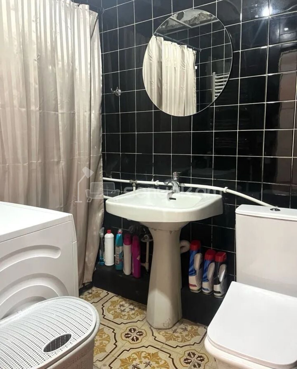 4 Սենյականոց Բնակարան Քարե Շենքում, 94քմ, 3/5 հարկ, Կոսմետիկ Վերանորոգված