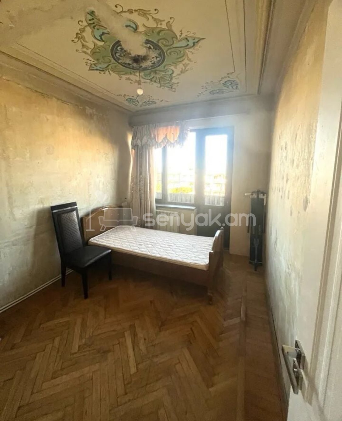 4 Սենյականոց Բնակարան Քարե Շենքում, 94քմ, 3/5 հարկ, Կոսմետիկ Վերանորոգված