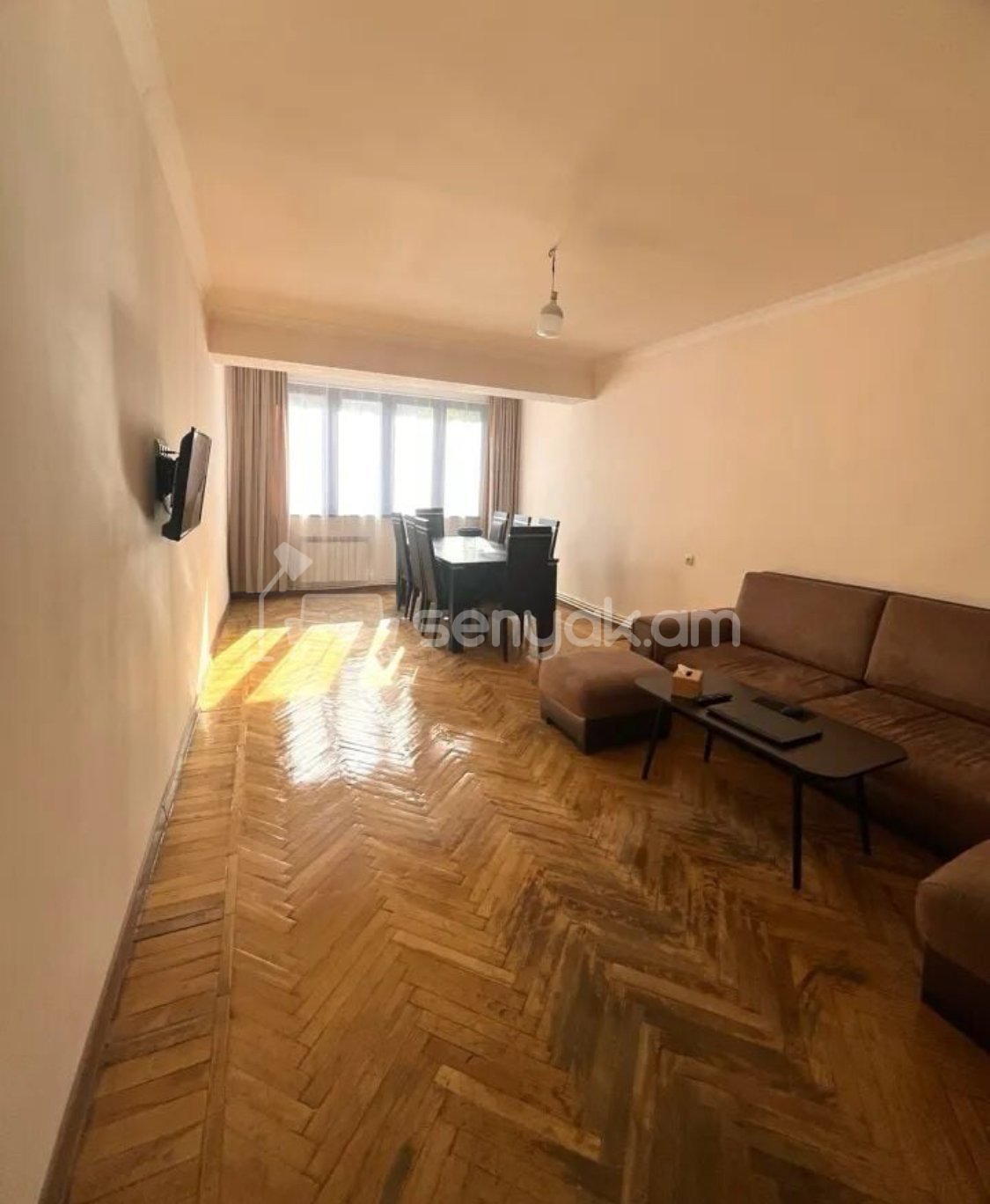 4 Սենյականոց Բնակարան Քարե Շենքում, 94քմ, 3/5 հարկ, Կոսմետիկ Վերանորոգված