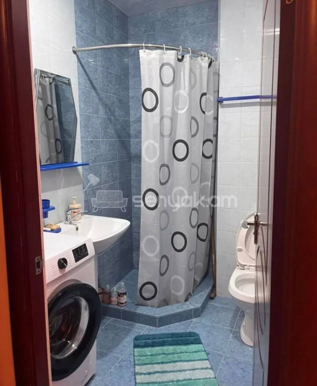 2 Սենյականոց Բնակարան Քարե Շենքում, 40քմ, 3/5 հարկ, Նորմալ Վիճակում, Կահավորված