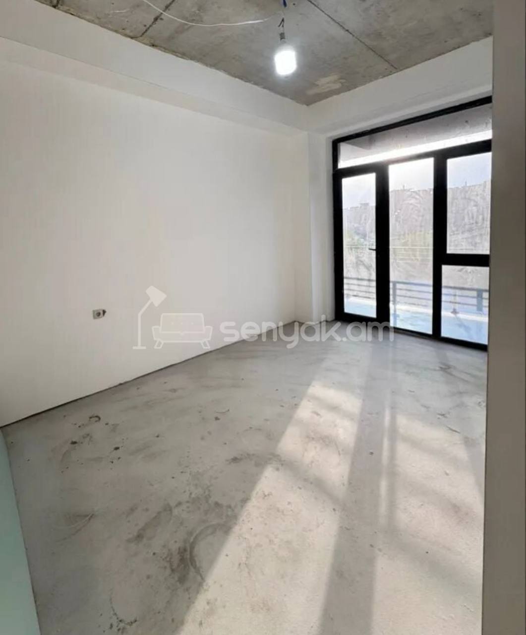 3 Սենյականոց Բնակարան Նորակառույցում, 91քմ, 3/5 հարկ, Կոսմետիկ Վերանորոգված