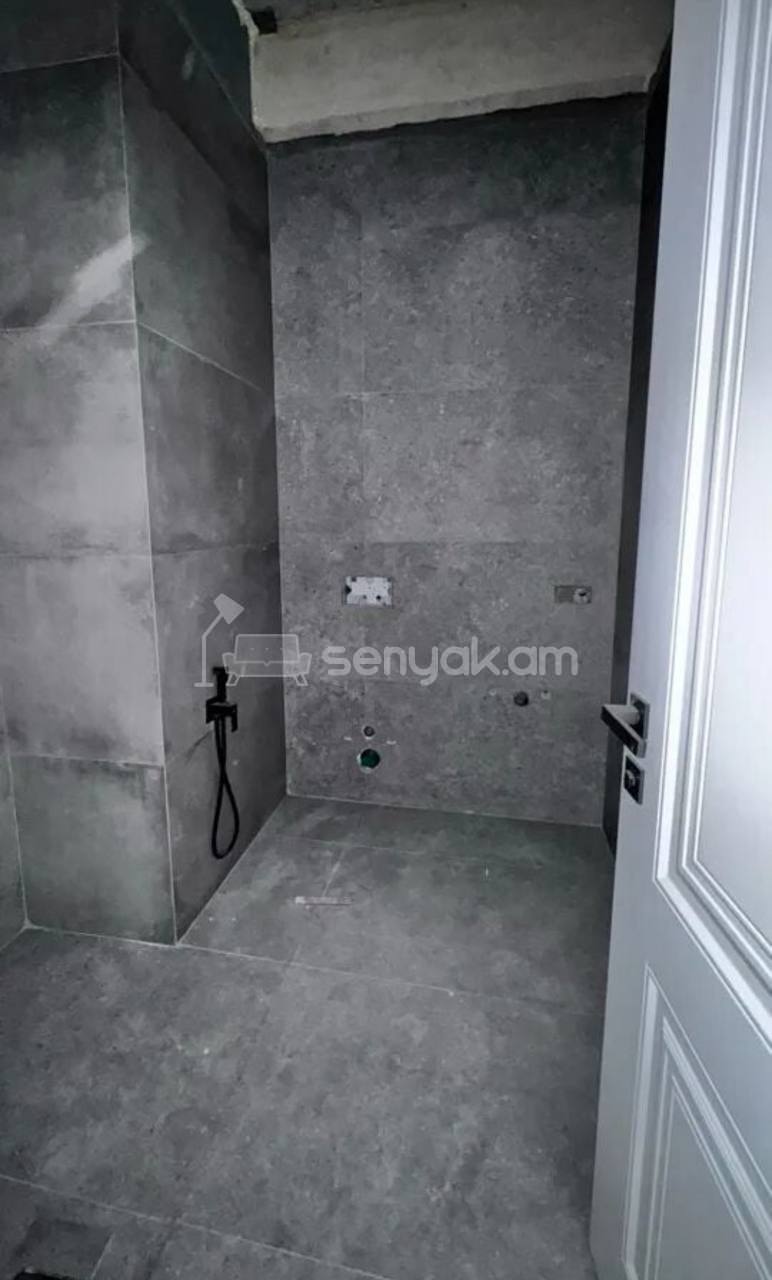 3 Սենյականոց Բնակարան Նորակառույցում, 91քմ, 3/5 հարկ, Կոսմետիկ Վերանորոգված