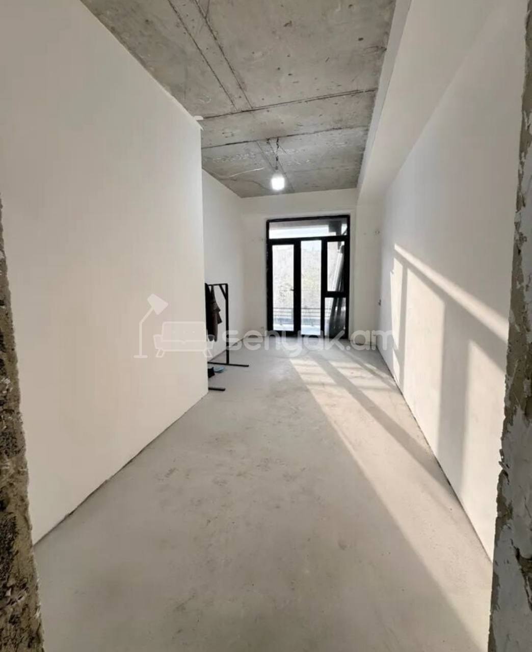 3 Սենյականոց Բնակարան Նորակառույցում, 91քմ, 3/5 հարկ, Կոսմետիկ Վերանորոգված