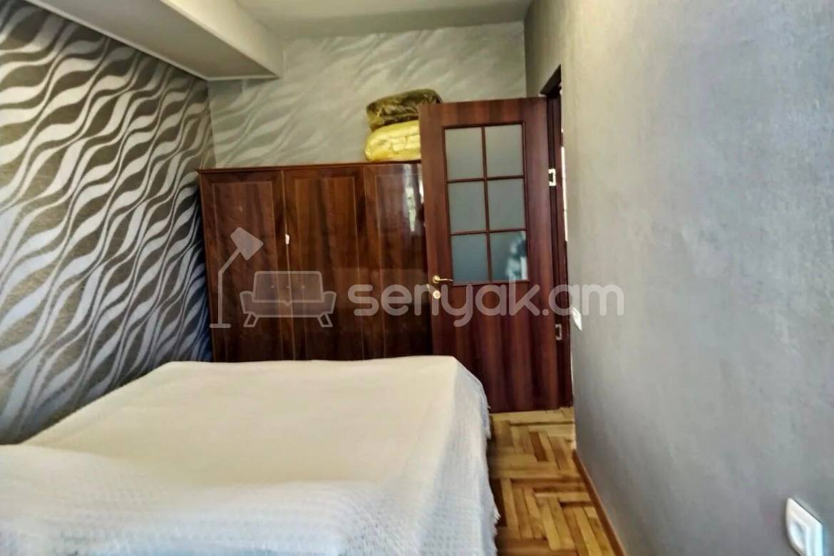 2 Սենյականոց Բնակարան Քարե Շենքում, 58քմ, 3/5 հարկ, Կապիտալ Վերանորոգված