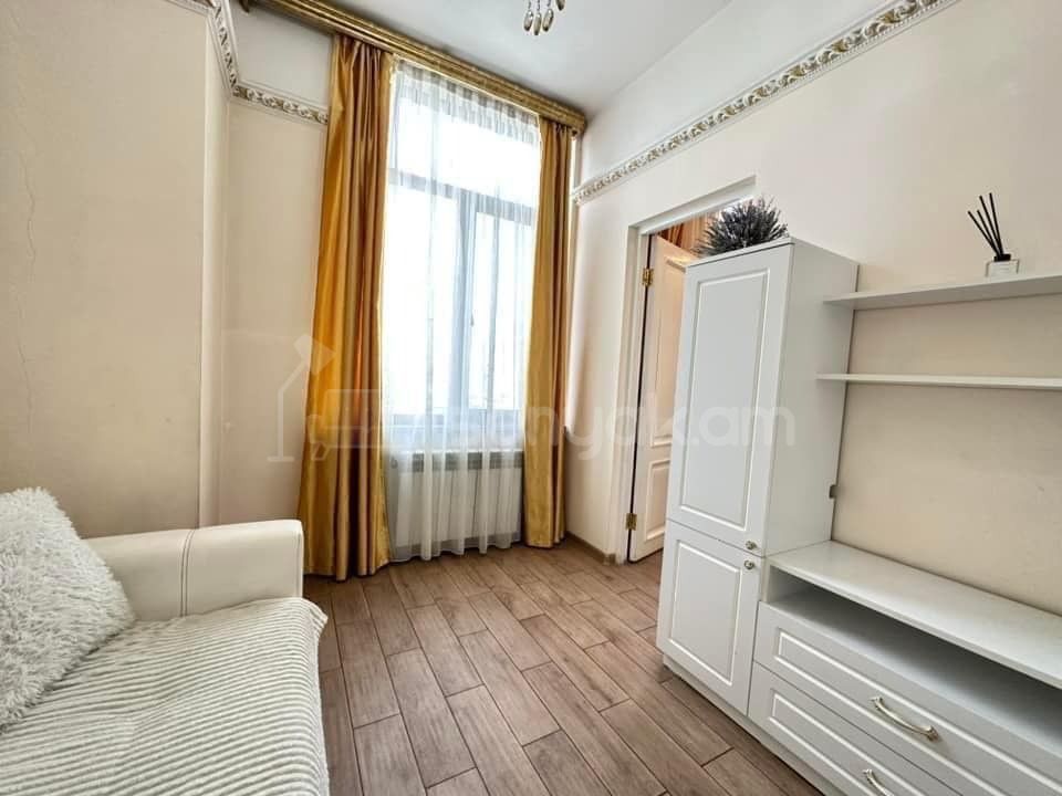 3 Սենյականոց Բնակարան Նորակառույցում, 80քմ, 6/12 հարկ, Կապիտալ Վերանորոգված, Կահավորված, Արևկող